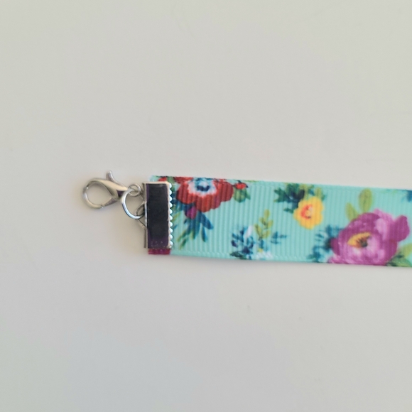 Floral Ribbon Choker with Butterfly Charm - Picture 4 of 7